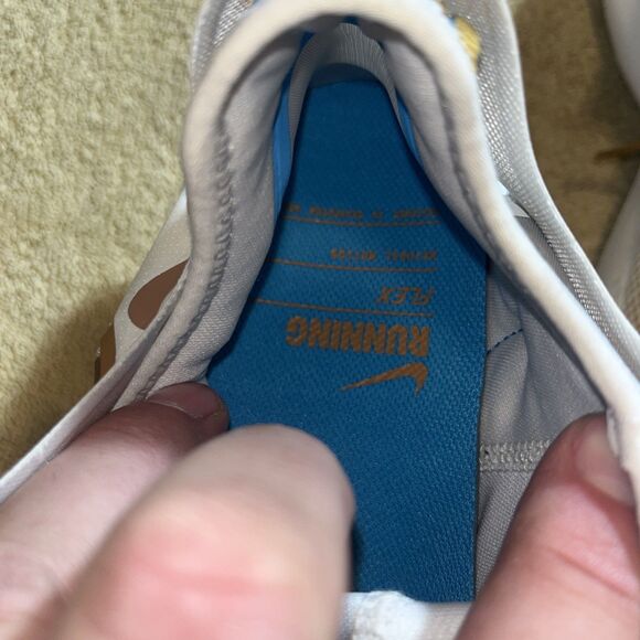Nike Flex Size 10 Running Shoe Promo Sample Mustard Brown White